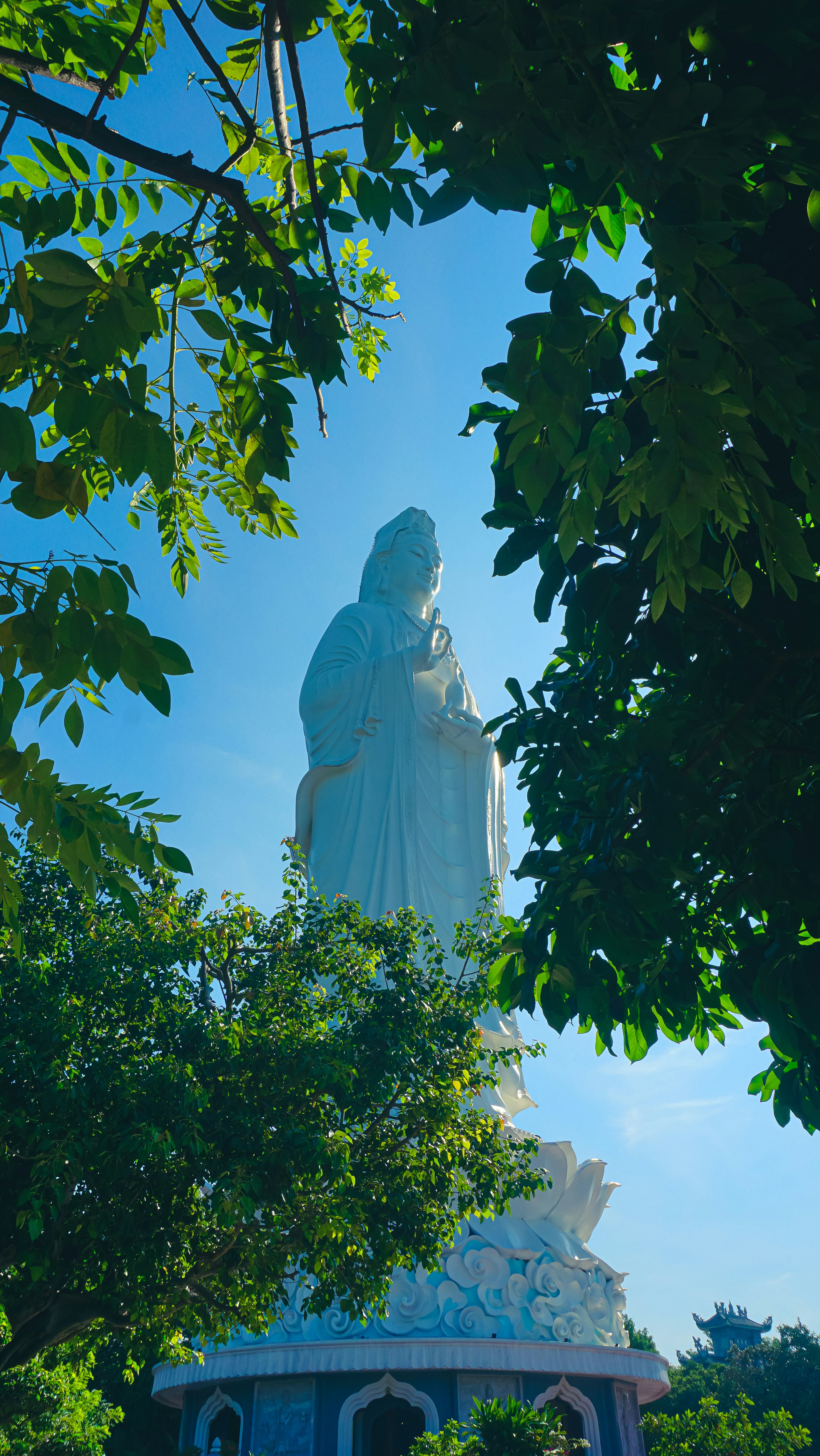 Lady Buddha at Linh Ứng Pagoda